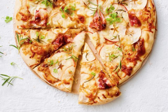 Apple, Pancetta & Cheddar Pizza